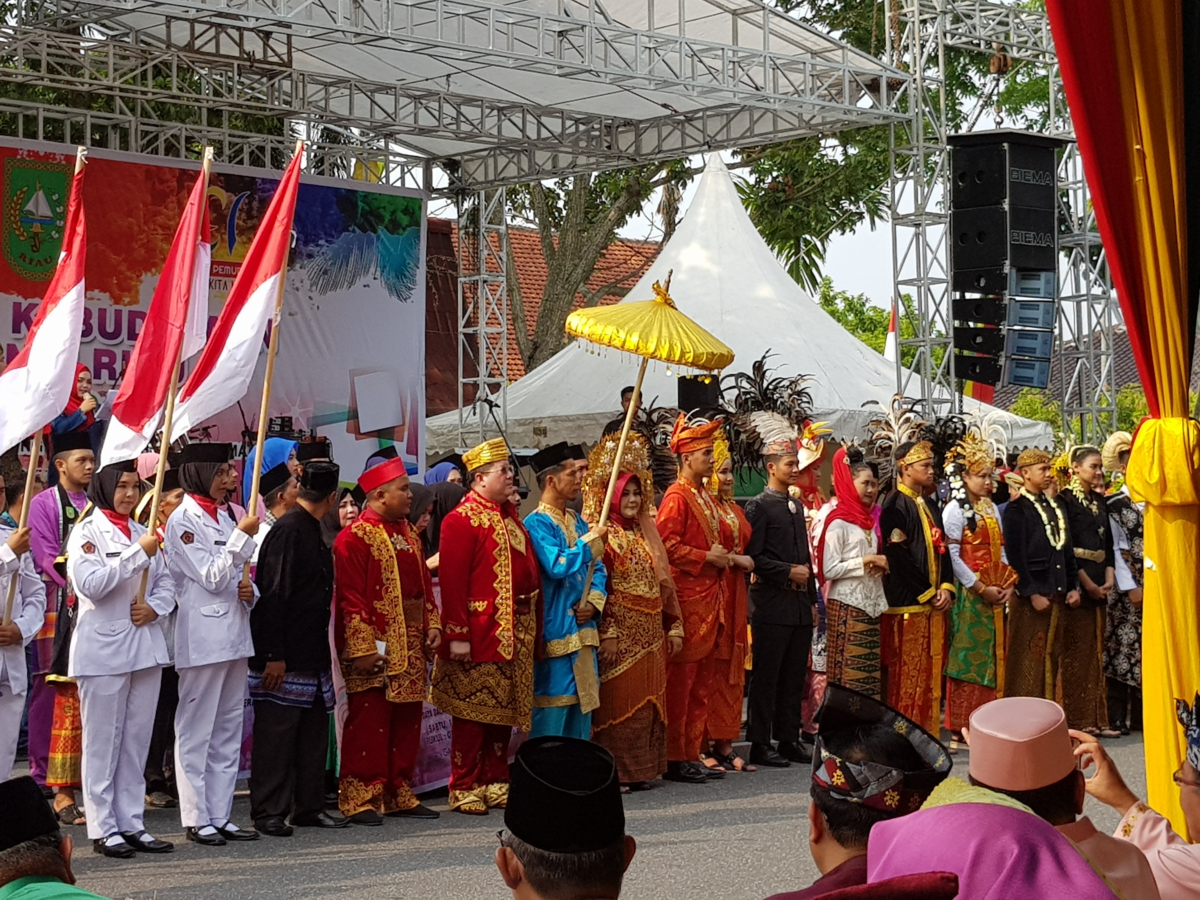 1571462121-RiauBertuah co-20191019 085020