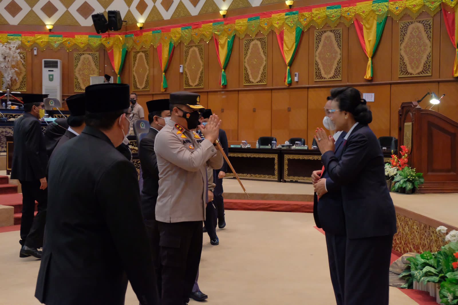 1640028235-Riautimes co id-14041750-9E4C-4260-952B-5DD1100296ED